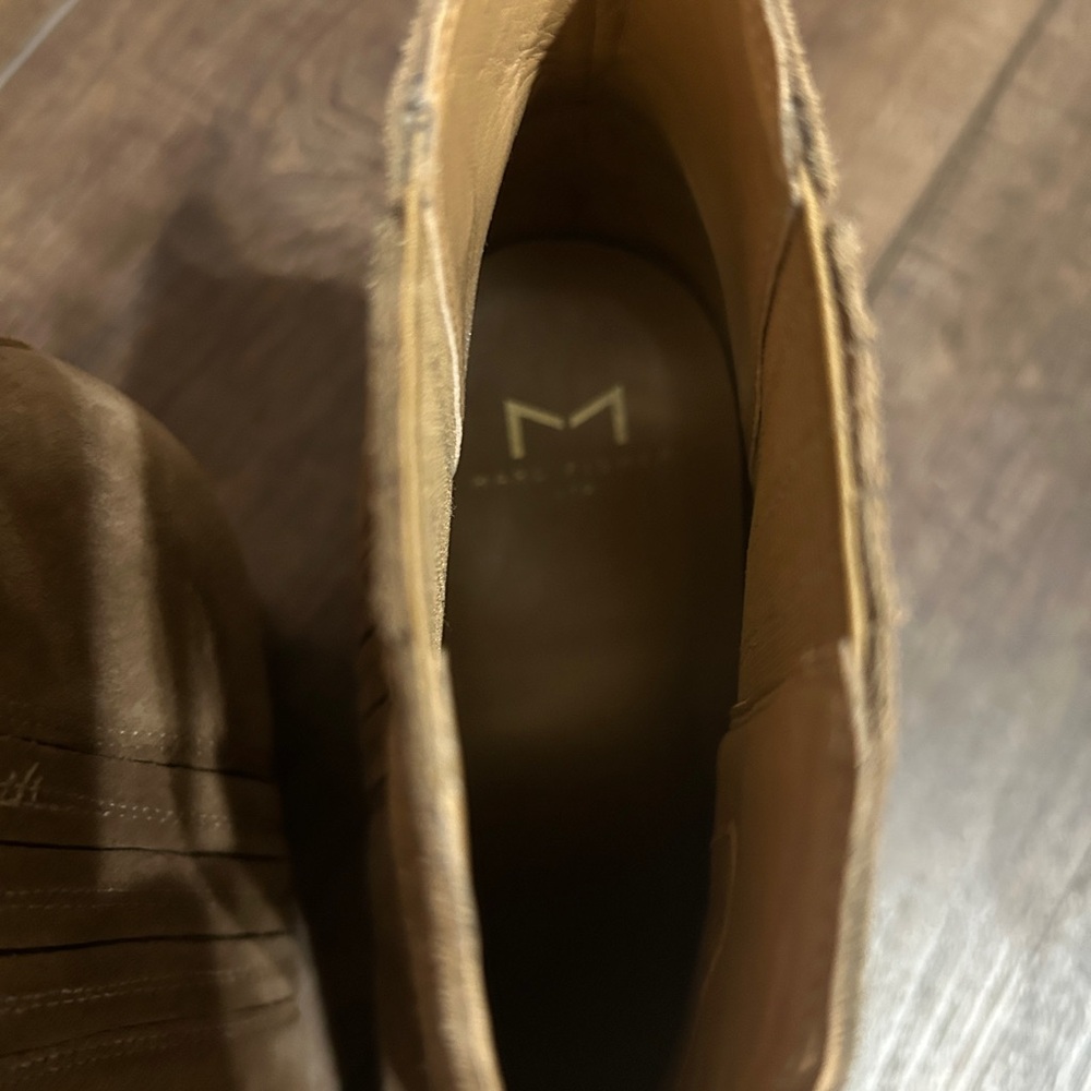 Marc Fisher LTD Tan Suede Western Ankle Booties - Pointed Toe - 9M - Picture 2 of 4
